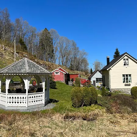 Koselig Feriehus, Birkedaltunet Holiday home